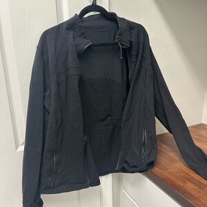 Lululemon women’s full zip jacket (no tag)